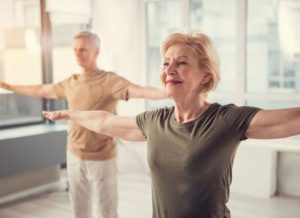 Ejercicios para hacer en casa para la tercera edad.