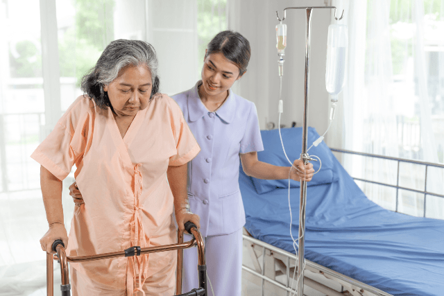 Cuidado de personas mayores en residencia asistida